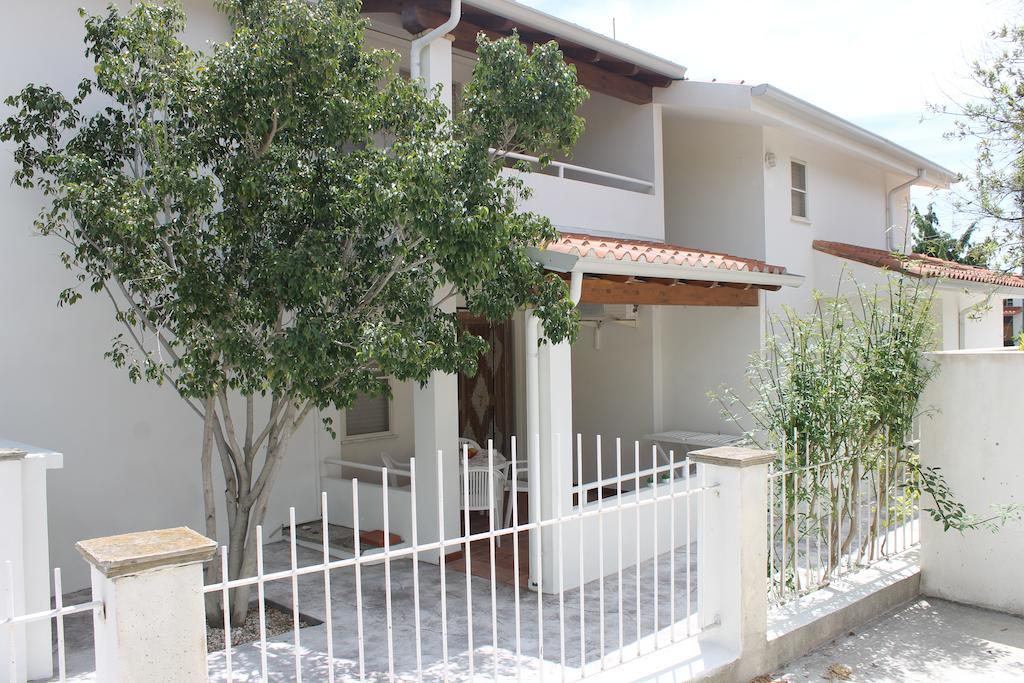 Appartamenti Le Mimose Santa Maria Navarrese Ruang foto